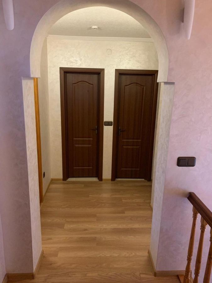אוזהורוד Forsage Hostel מראה חיצוני תמונה