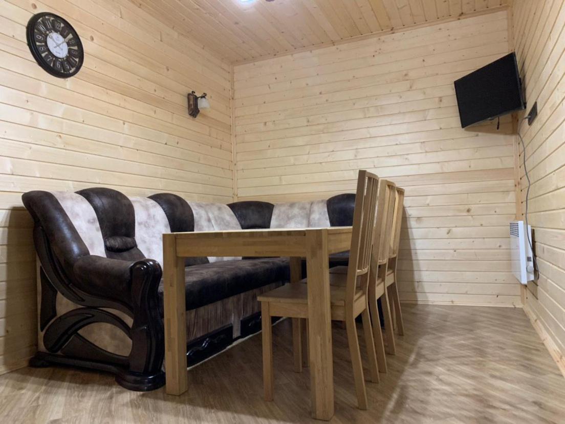 אוזהורוד Forsage Hostel מראה חיצוני תמונה