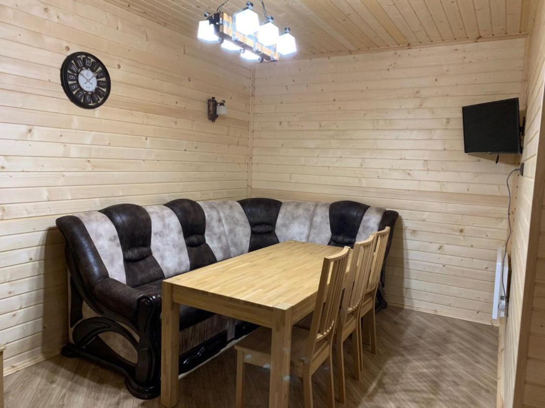 אוזהורוד Forsage Hostel מראה חיצוני תמונה